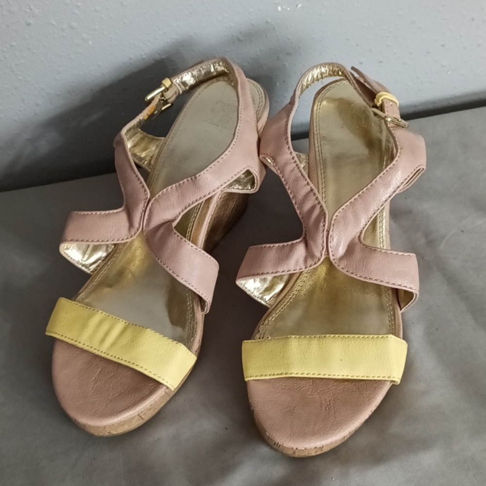 👟 NY&C Wedges Size 10